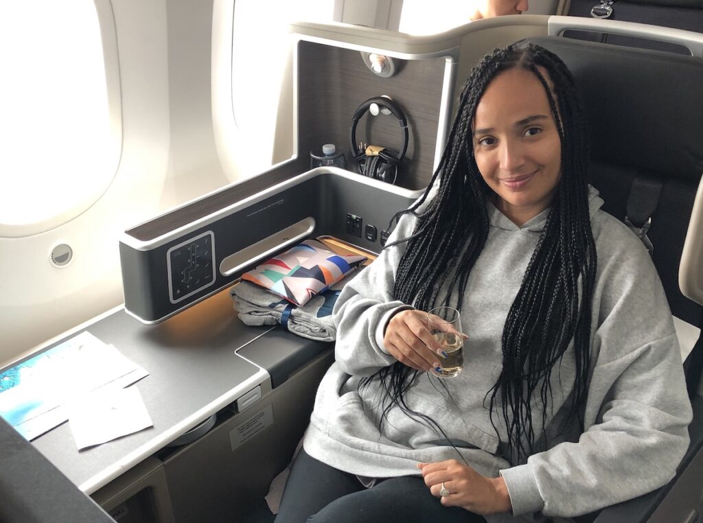 10 Amazon Travel Accessories That Will Improve Any Flight [Guide]